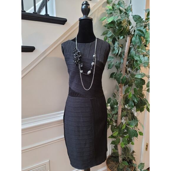 CATO Pleated Dress Women's Medium Black Sleeveless Round Neck Shift Dress - Picture 2 of 13